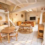 Prázdninový dům Charming House With Pool 10 Min From La Rochelle Dompierre-sur-Mer