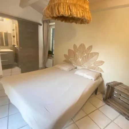 Charming House With Pool 10 Min From La Rochelle