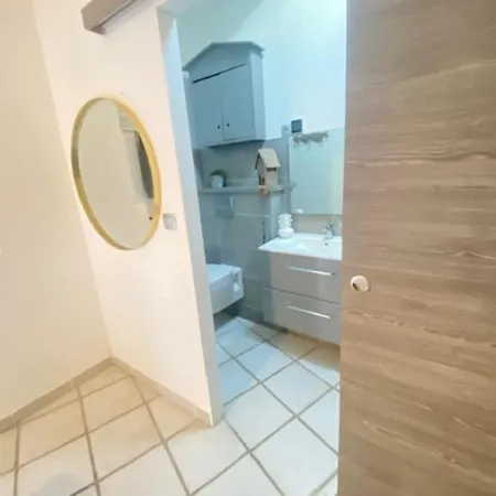 Сasa de vacaciones Charming House With Pool 10 Min From La Rochelle