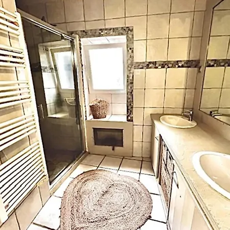 Charming House With Pool 10 Min From La Rochelle *