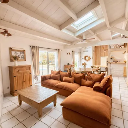 Charming House With Pool 10 Min From La Rochelle Ferienhaus *