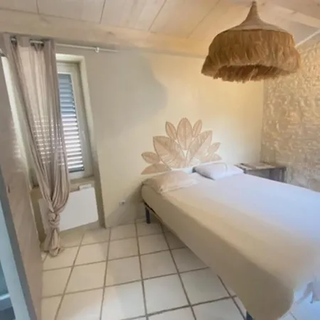 Charming House With Pool 10 Min From La Rochelle 펜션 *