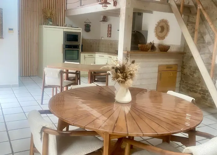 Charming House With Pool 10 Min From La Rochelle Сasa de vacaciones *