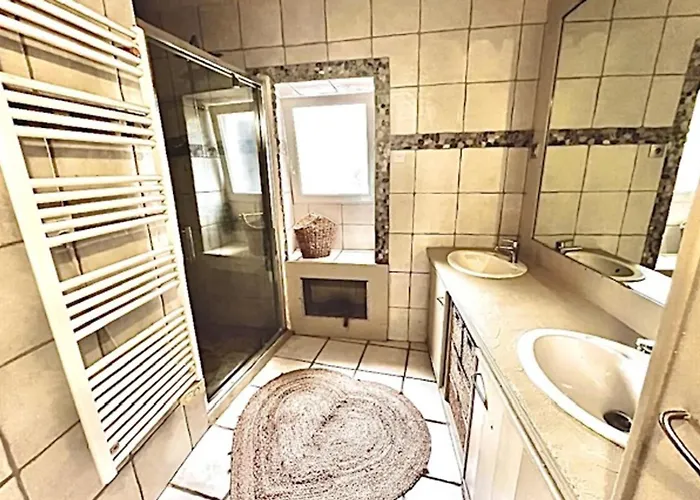 Charming House With Pool 10 Min From La Rochelle *