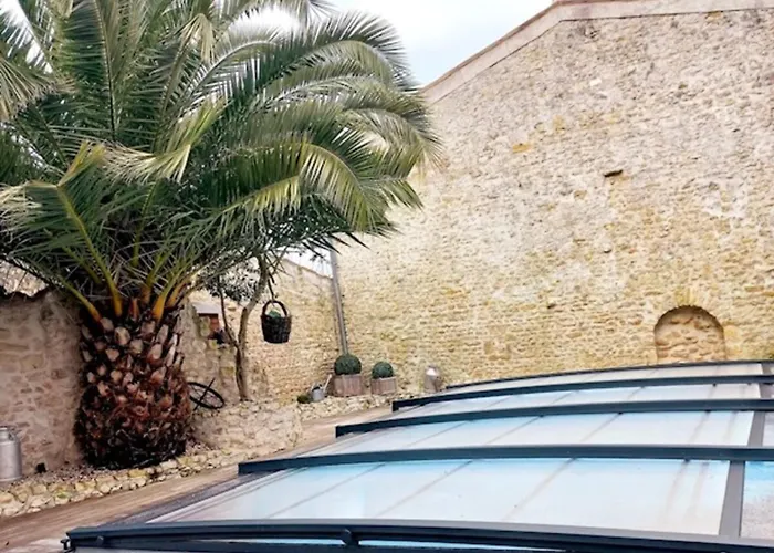 Charming House With Pool 10 Min From La Rochelle *